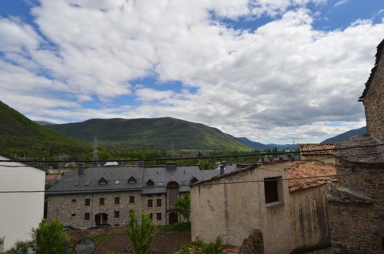 Apartamento Pena Erata Apartman Biescas Kültér fotó
